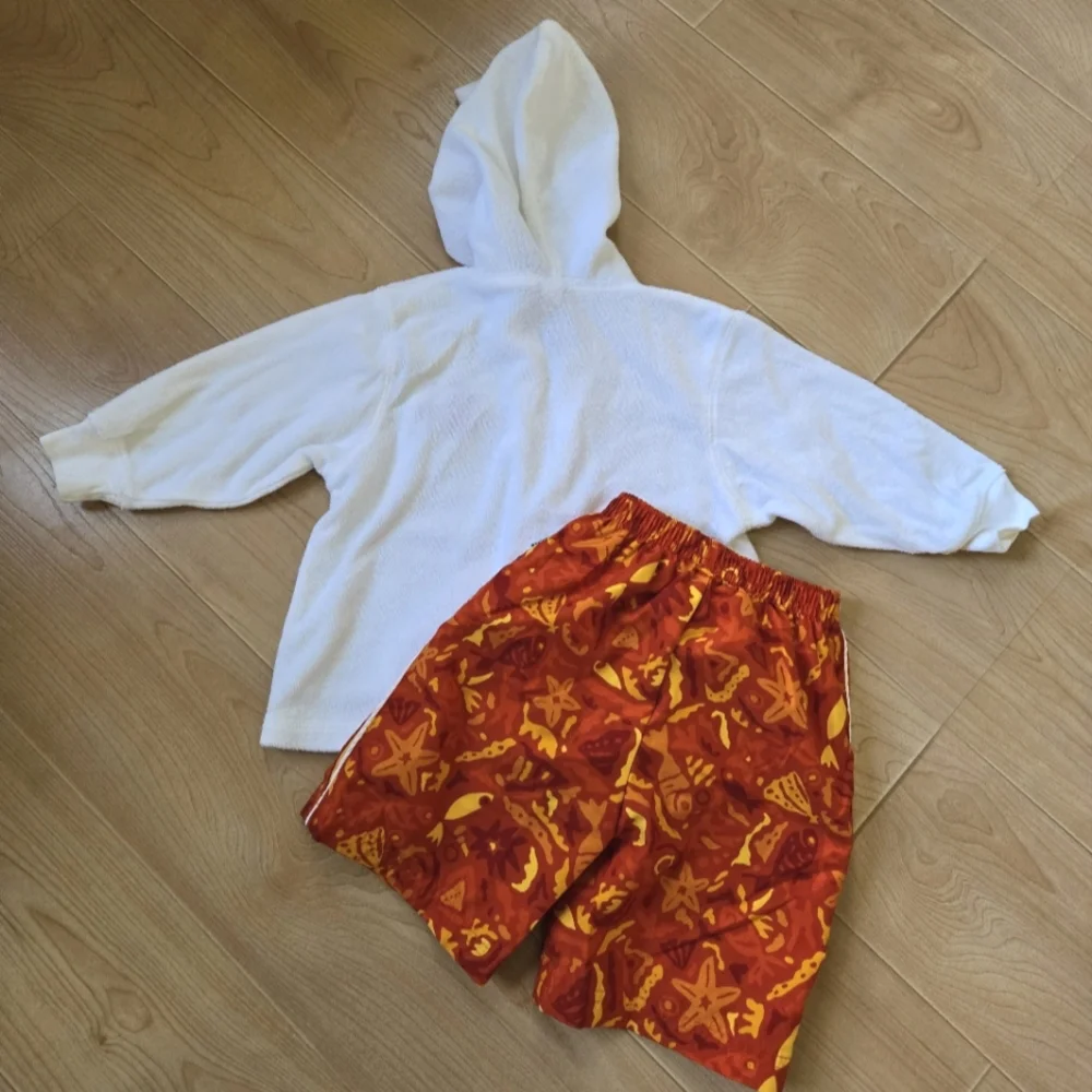 Vintage Y2K OshKosh B'Gosh set - funky orange swim shorts and white towel Hoodie